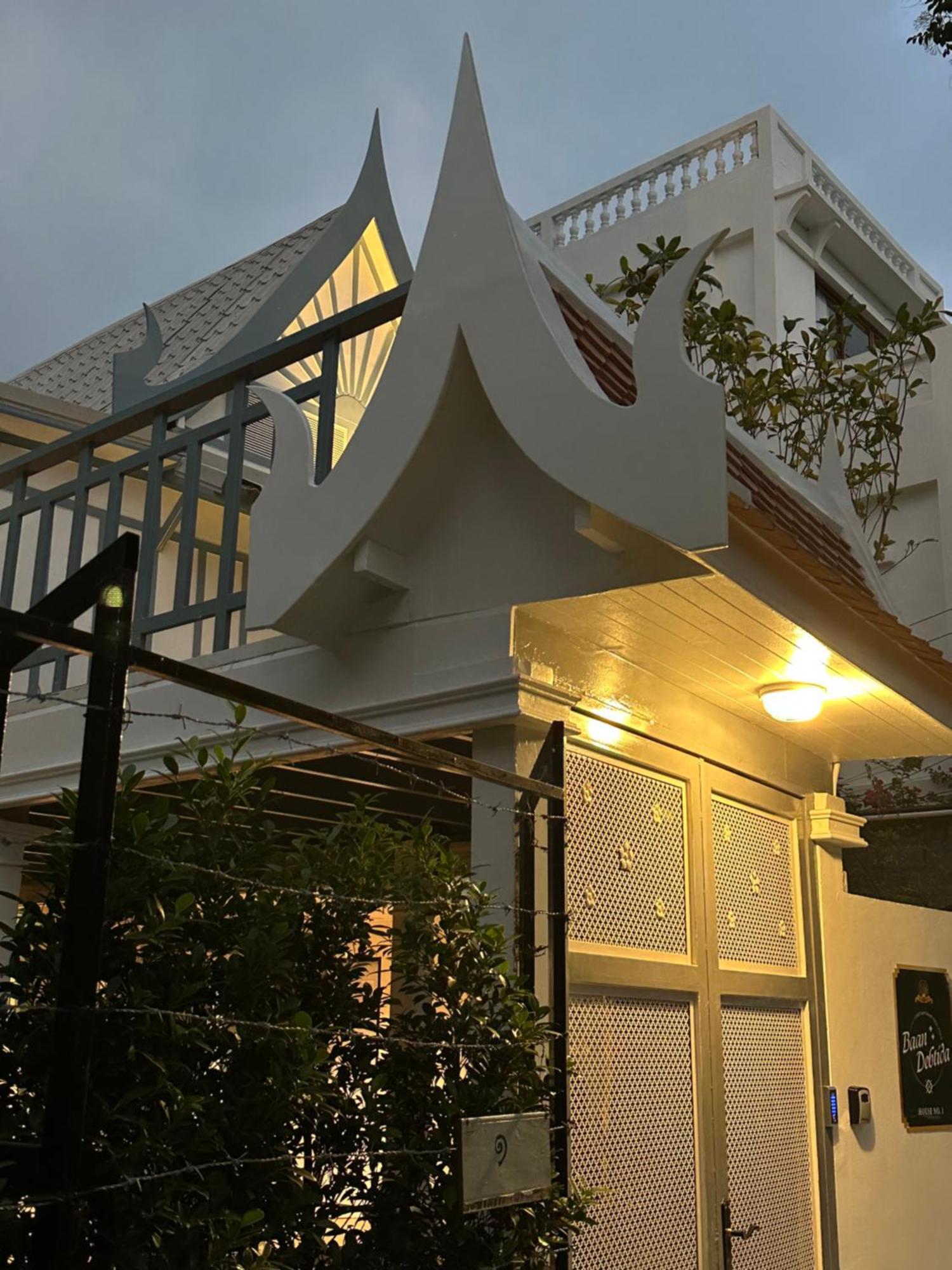 Baan Debtida Hotel Bangkok Luaran gambar