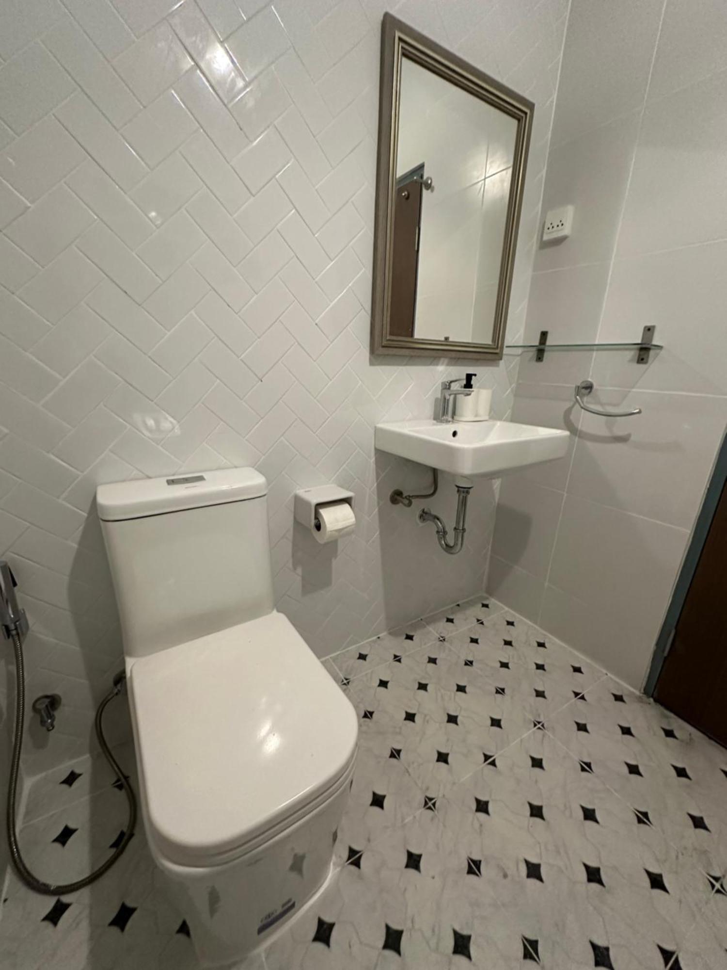 Baan Debtida Hotel Bangkok Luaran gambar